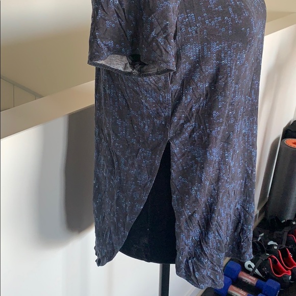 Wilfred long t-shirt with side slits - Picture 2 of 2